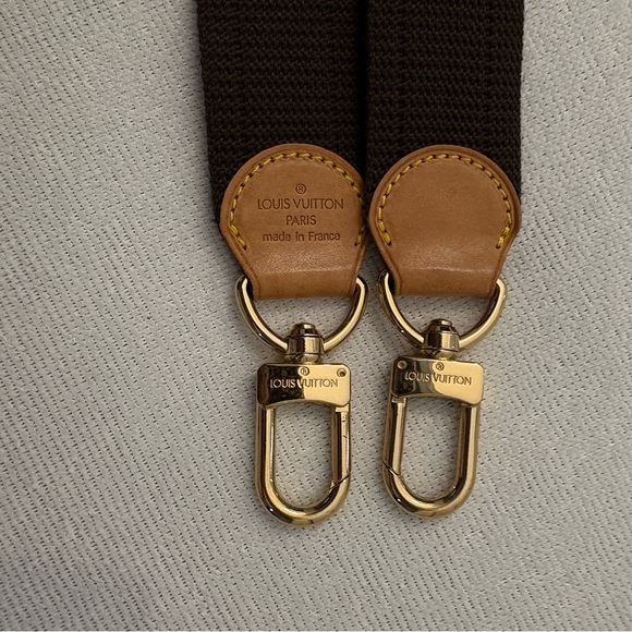 Excellent condition authentic strap. - Picture 9 of 9